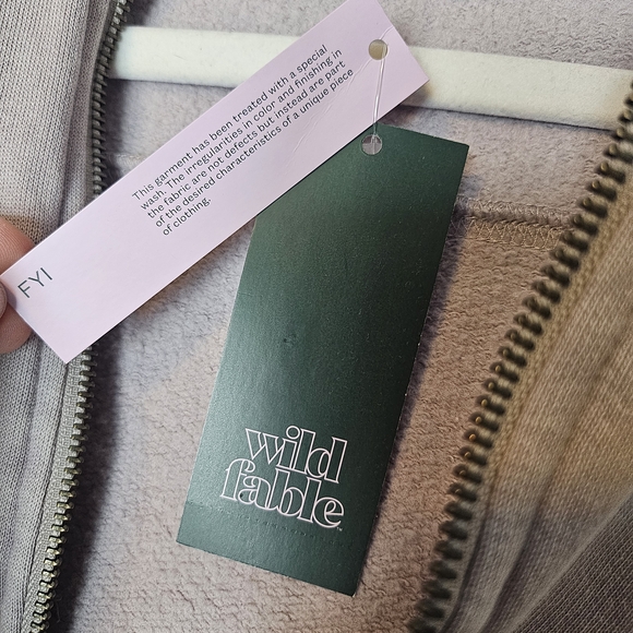 Wild Fable Women's Light Gray Half-Zip Hoodie - Picture 3 of 8